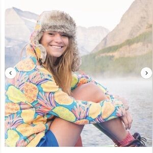 Chubbies Neon Pineapple Fleece Pullover